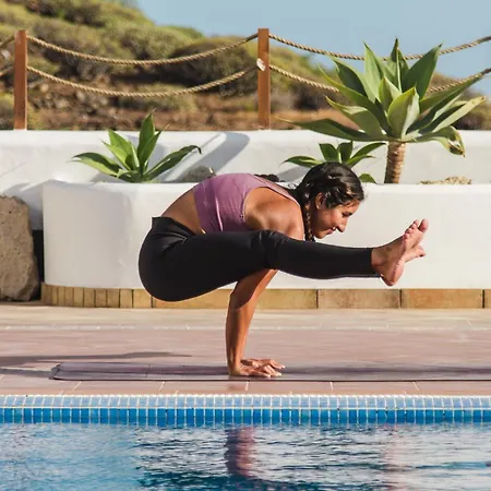 The Tree House Tenerife אכסניה אל מדאנו