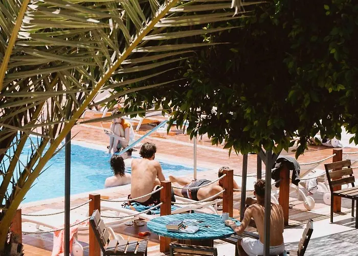 The Tree House Tenerife Hostal El Médano